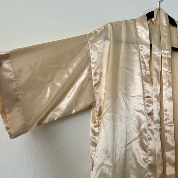 Satin Champagne Robe - Picture 2 of 6